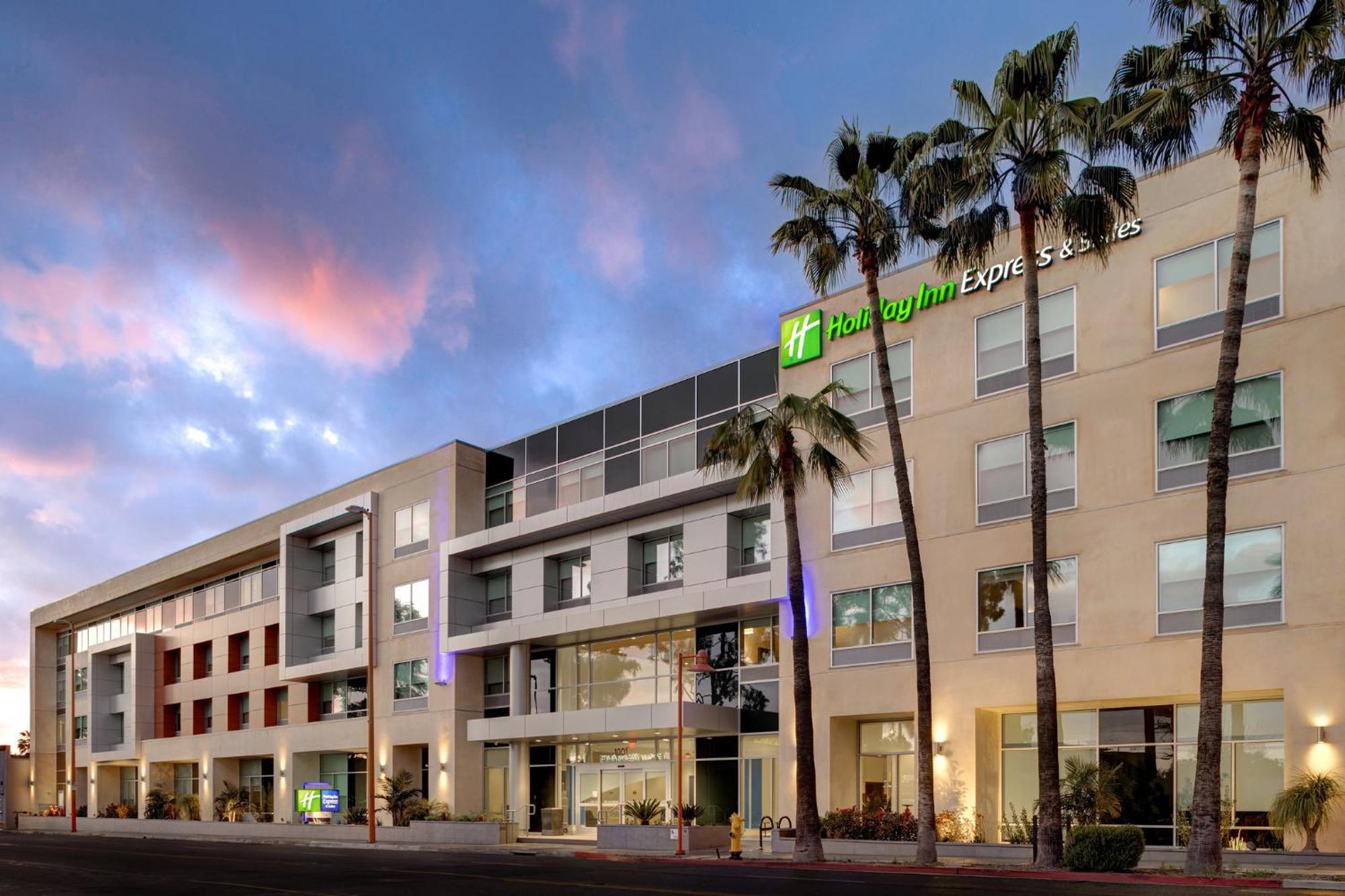 Holiday Inn Express & Suites - Glendale Downtown Exteriér fotografie